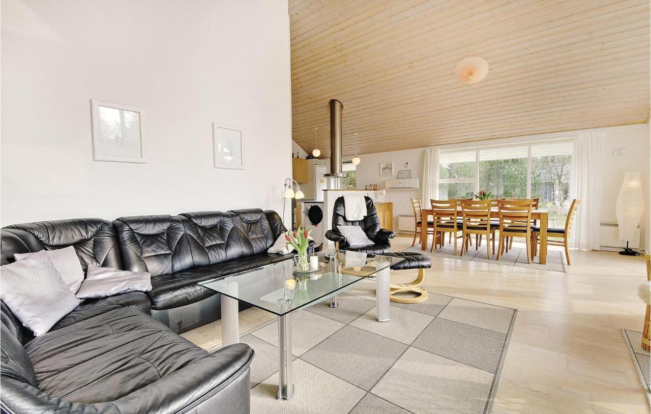 7 Bedroom Stunning Home In Herning Kølkær Zewnętrze zdjęcie